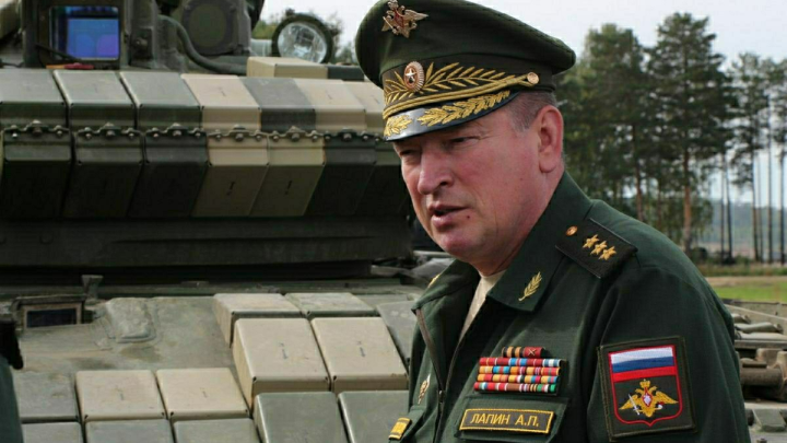 Генерал-полковник Александр Лапин уволен со службы в ВС России