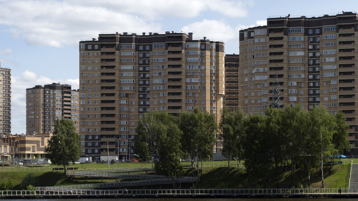 Летающая мусорка-убийца вернулась на улицы Химок: В администрации города всё отрицают