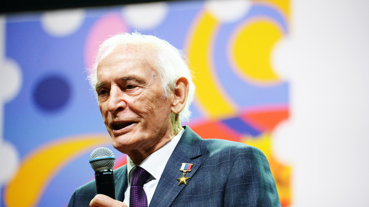 Прощание с Василием Лановым в московском театре Вахтангова. Прямая трансляция