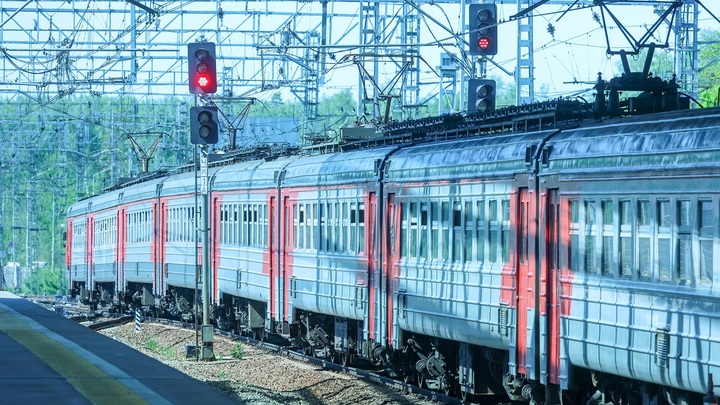 Девочка заживо сгорела на крыше электрички в Подмосковье