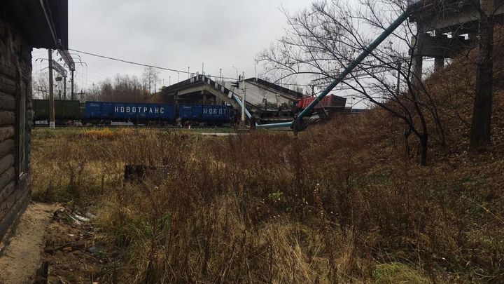 На Транссибе восстановили контактную сеть, оборванную при обрушении моста