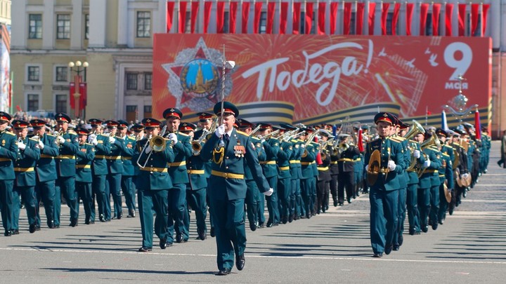 В Екатеринбурге из-за репетиции Парада победы перекрыли центральные улицы
