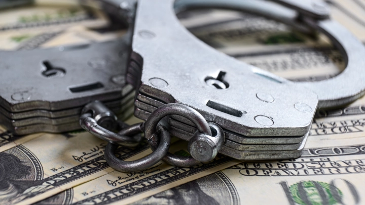 В Москве заочно арестовали топ-менеджера Роснано и экс-главу Пластик Лоджик