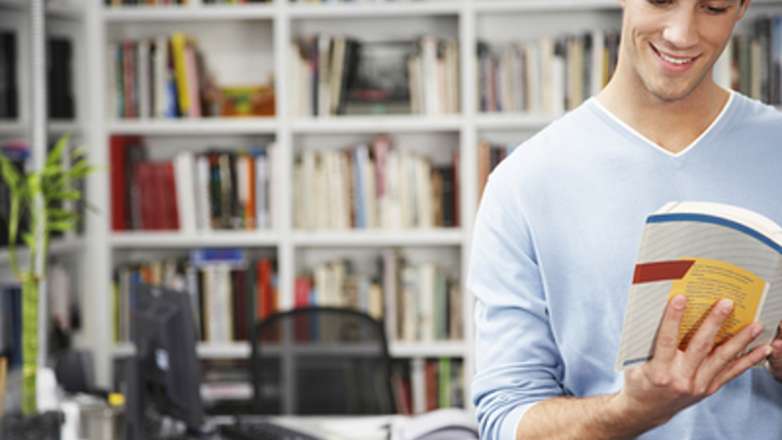 Посмеяться от души: Три старинных романа поднимут вам настроение