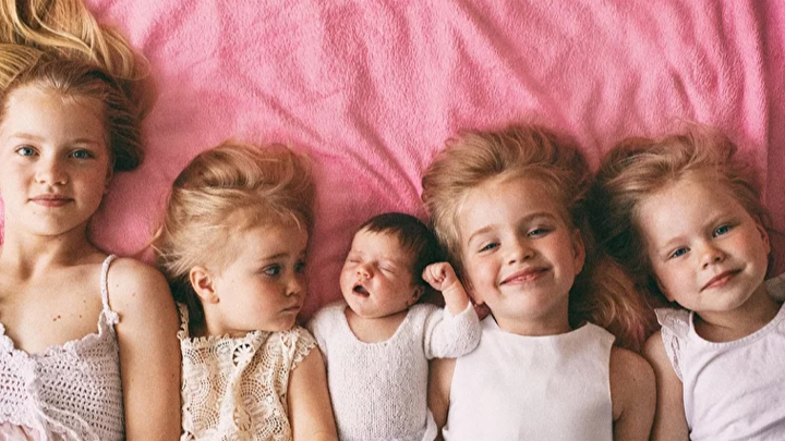 Мама пяти дочерей из Челябинска победила во всероссийском фотоконкурсе