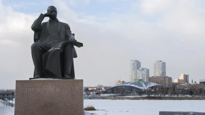 Ирландец приехал в Челябинск и оторопел от привычки местной молодёжи: Какая-то параллельная реальность!