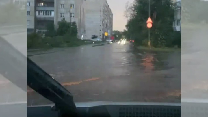 Венецианские каналы в Челябинске: город затопило после ливня