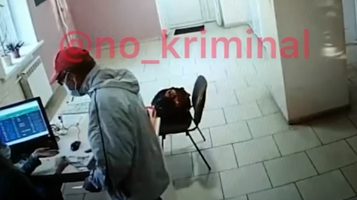 Преступники в медицинских масках грабят офисы микрозаймов в Челябинской области