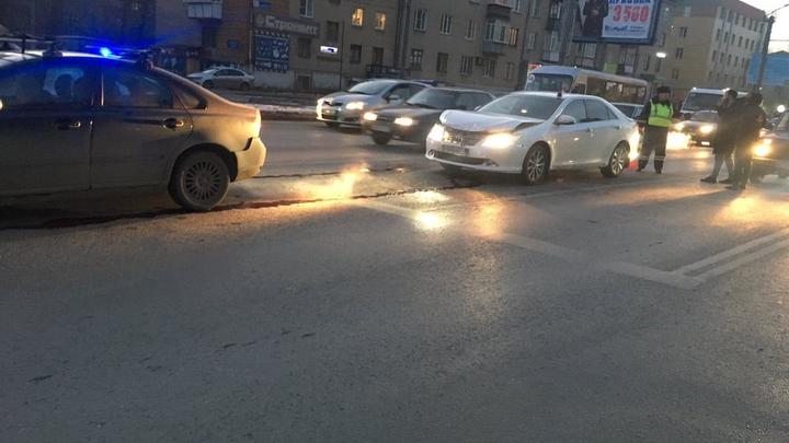 Везла младенца на руках: в ДТП в Челябинске пострадали двое маленьких детей