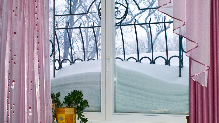 Откуда ветер дует: почему пластиковые окна пропускают холод