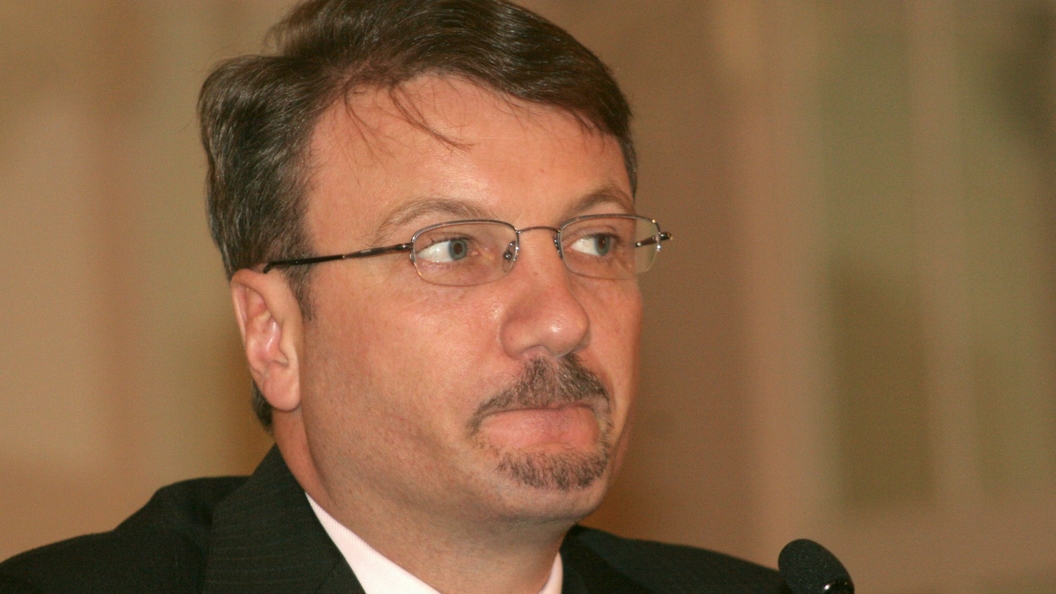 Греф объяснился по поводу выхода Сбербанка из АРБ Греф объяснился по поводу выхода Сбербанка из АРБ