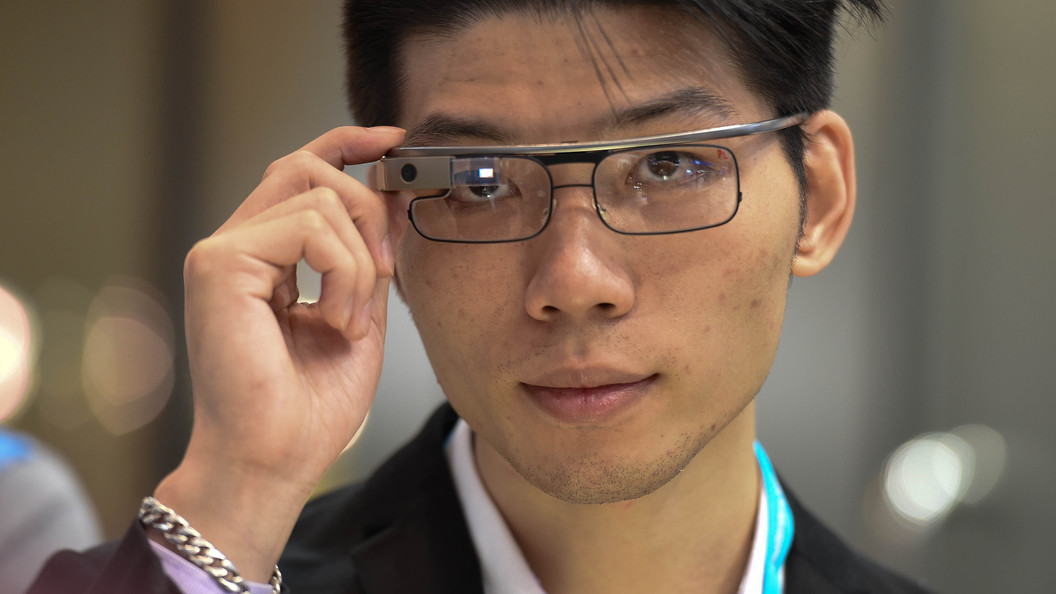 Второе поколение Google Glass настроили под любые очки Второе поколение Google Glass настроили под любые очки