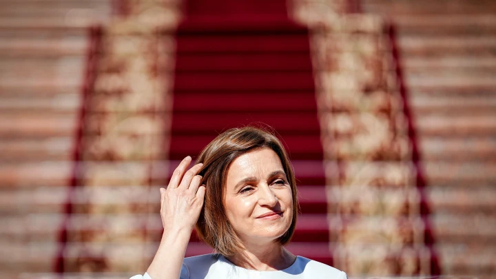 PAS Санду проигрывает: Оппозиционные партии опережают правящую. На улицы Кишинёва вышли протестующие