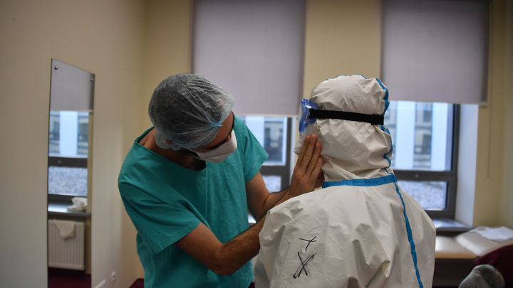 В Краснодарском крае коронавирусом за сутки заболели 1 705 человек