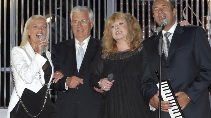 Шабаш звёзд-предателей в Юрмале: Вайкуле вляпалась в новый скандал после Пугачёвой