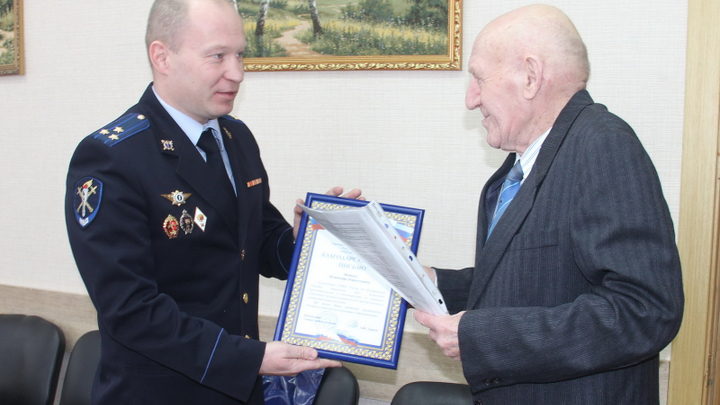 В Костроме 80-летний дедушка поймал мошенников на их же наживку