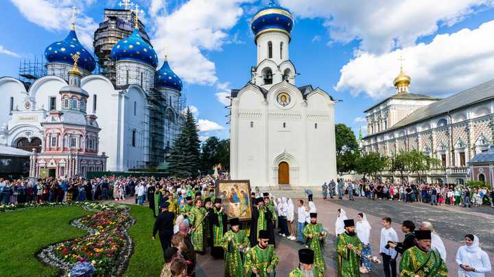 Икону «Троица» вернули в Троицкий собор