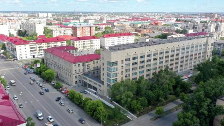В БСМП Кургана зарплата медсестер упала ниже уровня МРОТ