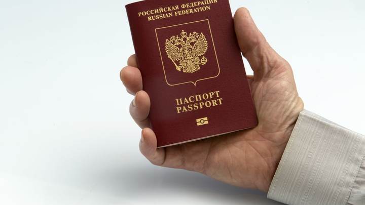 Гражданам России могут прекратить выдавать шенгенские визы