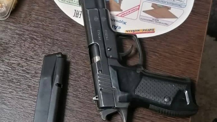 В Красноярске сотрудник кафе устроил стрельбу по посетителям