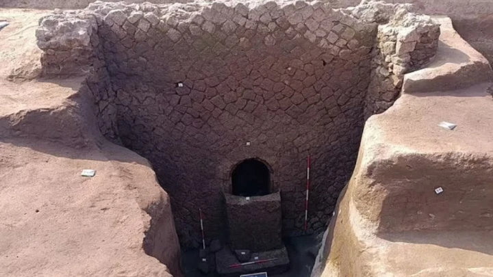 В гробнице Цербера в Неаполе нашли саркофаг с 2000-летней мумией