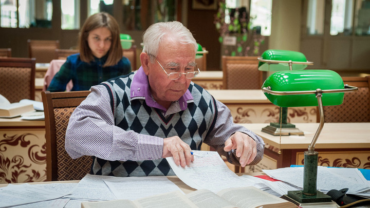 В Краснодаре пенсионеры ищут работу, чтобы сводить концы с концами