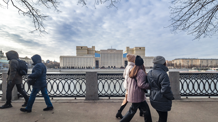 Вместо тысячи слов: Депутат предложил реальное наказание для сбежавших на Запад лжецов