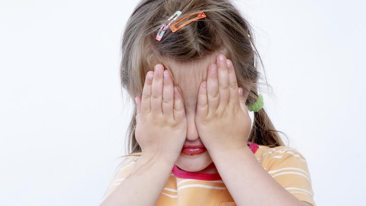 Было бы смешно, если бы не было так страшно: Памятник Алёнке завирусился и всех перепугал