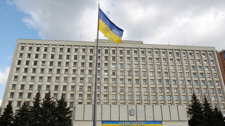 Мы всё надеемся, что кто-то придёт и освободит нас: Украинский политик назвал причину победы майдана