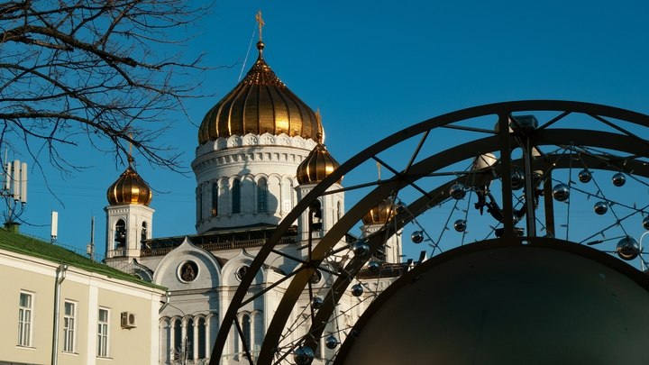 Все храмы Москвы открываются для прихожан с 6 июня, а Храм Христа Спасителя - уже завтра