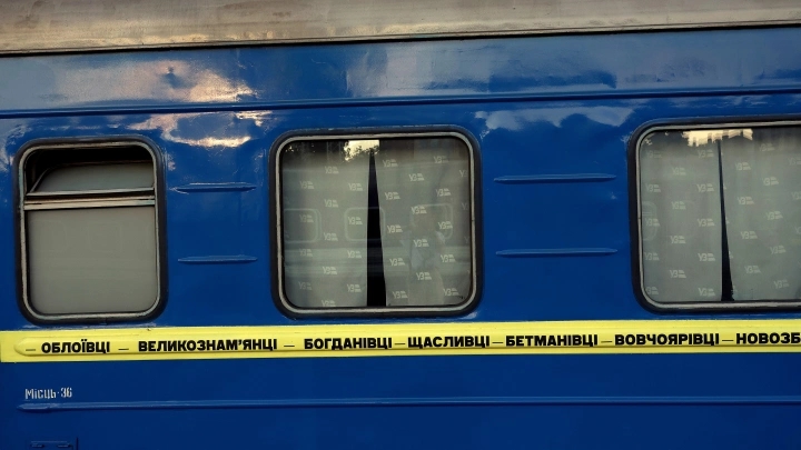 На грани остановки: украинская железная дорога осталась без финансирования