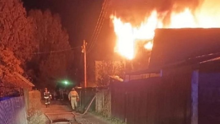 В Челябинской области пожар уничтожил садовый дом