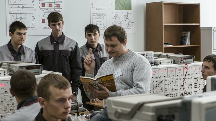 Из радиоколледжа в Екатеринбурге уволились преподаватели спецдисциплин