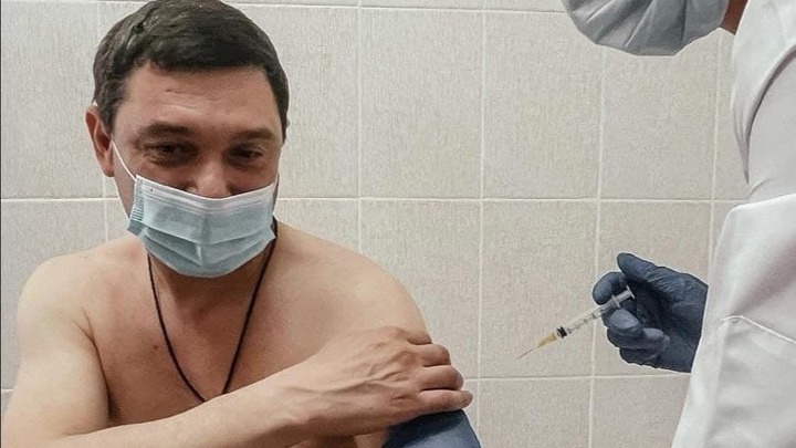Мэр Краснодара ответил хэйтерам на сомнения по поводу его вакцинации от ковида