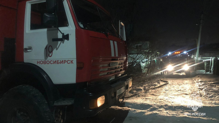 Три человека погибли за сутки при пожарах в Новосибирской области