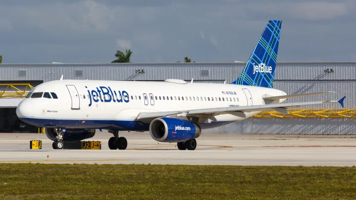 Компания Airbus отзывает тысячи самолётов A320 из-за проблем с ПО