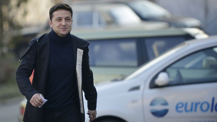 Помочь и распустить: Представитель Зеленского пояснил, как новый президент намерен поступить с Верховной Радой