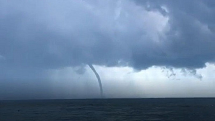 Из-за смерчей в Сочи 4 ноября объявили штормовое предупреждение