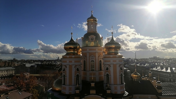 Пять пожарных машин у Владимирского собора в Петербурге: что происходит