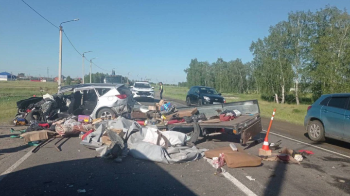 Шесть человек пострадали в ДТП с автобусом под Тюменью