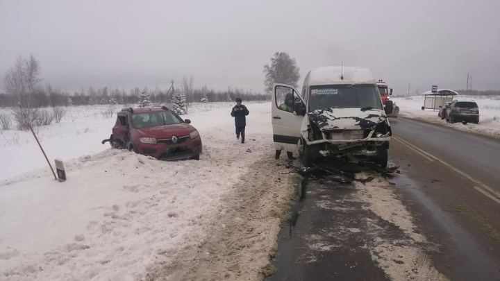 В Суздальском районе в ДТП с автобусом, ехавшим из Иваново во Владимир, пострадали два человека