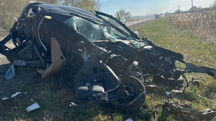 Трое погибших, двое пострадавших: на Кубани Лада Гранта врезалась в КамАЗ