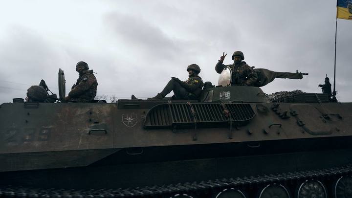 Подлинность кадров с места расстрела русских пленных подтвердила NYT