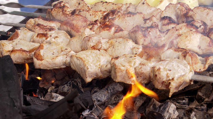 Не прячьте мангал за высоким забором!