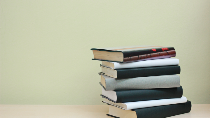 Свобода слова по-украински. Уничтожены неудобные книги американской писательницы