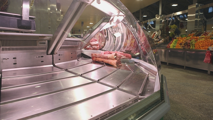 «Надпись оскорбительна!»: В Новороссийске из названия мясного магазина убрали букву Z