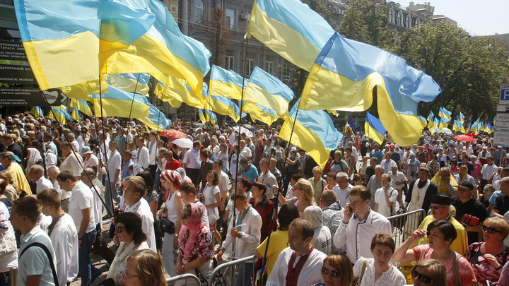 «Борьба за власть противна Богу»: В соцсетях негодуют по поводу нападения на храм Украинской Православной Церкви