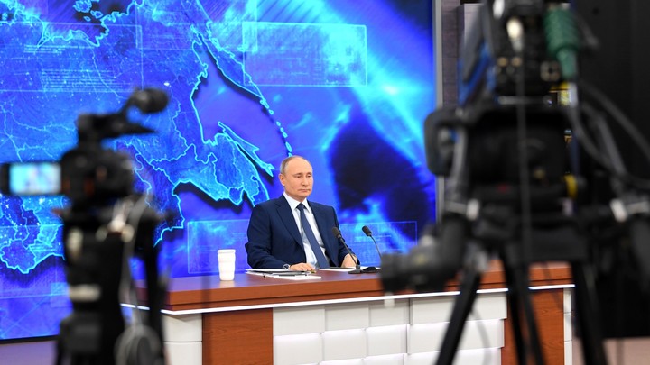 Путин с трудом удержался, чтобы не посоветовать Дзюбе держать себя в руках