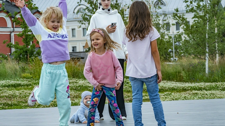 В энергодарской школе №2 открылась вторая смена детского лагеря