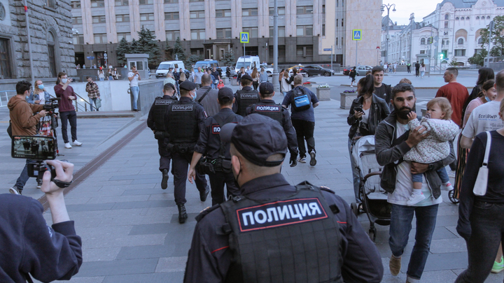 У администраторов каналов сбежавшего на Украину Ильи Пономарёва проходят обыски